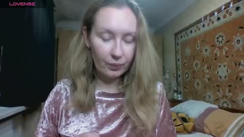 AnnaXLovers online show from 10-21-25, 10:05