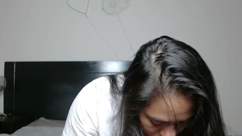 Anna online show from 12-15-25, 05:23