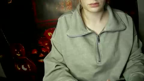 Bella online show from 10-19-25, 10:05