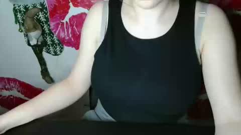 Bella online show from 11-18-25, 07:07