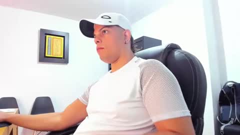 Anndy Hardy online show from 01-03-25, 01:36