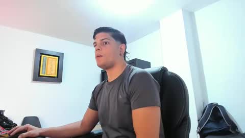 Anndy Hardy online show from 01-04-25, 01:42