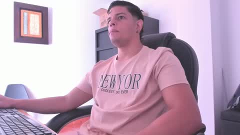 Anndy Hardy online show from 01-06-25, 01:19