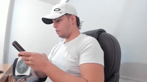 Anndy Hardy online show from 01-21-25, 01:11