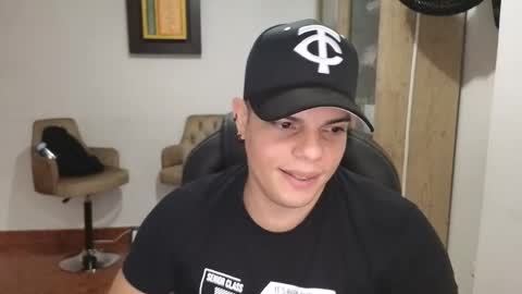 Anndy Hardy online show from 10-22-25, 09:47