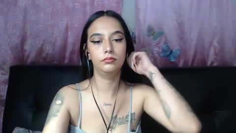 Snapshot of anne_jm chatting on 12-19-24, 06:01 Anne online show from 12-19-24, 06:01