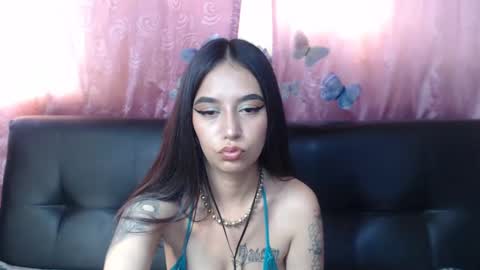 Snapshot of anne_jm chatting on 12-20-24, 10:00 Anne online show from 12-20-24, 10:00