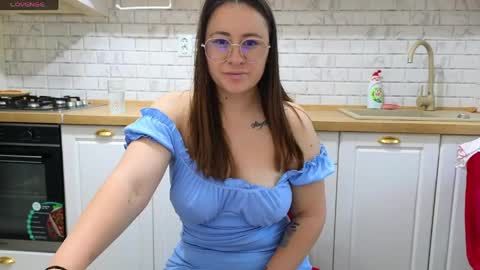 Snapshot of anne_pinkk chatting on 06-09-26, 05:41 anne_pinkk online show from 06-09-26, 05:41