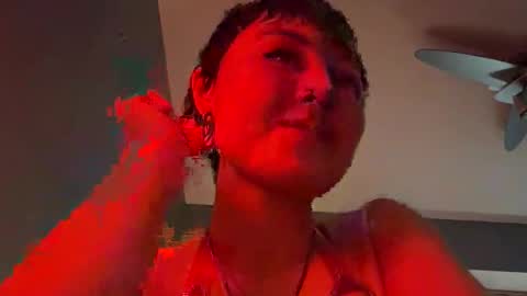 ROXANNE online show from 02-18-25, 12:26