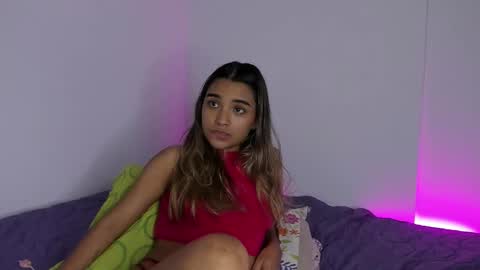 Anne online show from 10-04-25, 01:36