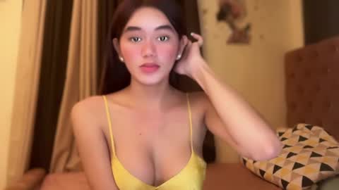 Snapshot of annedee_ chatting on 01-08-25, 09:12 Kim online show from 01-08-25, 09:12