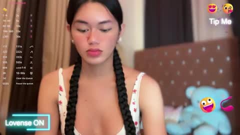 Snapshot of annedee_ chatting on 02-20-25, 10:37 Kim online show from 02-20-25, 10:37