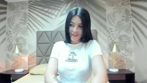 Snapshot of annedixie chatting on 02-19-26, 03:02 Anne online show from 02-19-26, 03:02