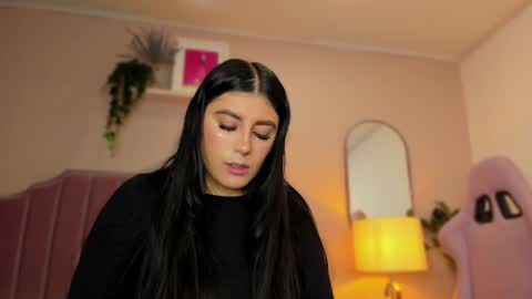 Anne  online show from 01-19-25, 05:07