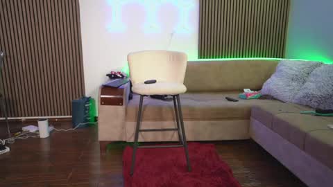 Annemanifique  Anne   Lara Kelly  online show from 06-08-26, 01:28