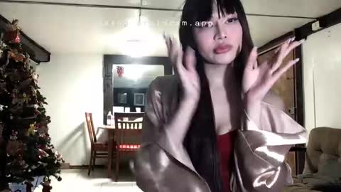 Snapshot of annemarieee1029 chatting on 10-24-25, 10:22 annemarieee online show from 10-24-25, 10:22