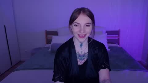 Snapshot of annetenet chatting on 04-12-26, 07:13 Annet online show from 04-12-26, 07:13