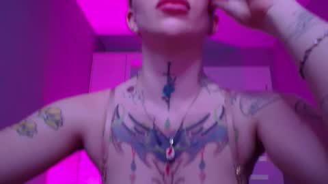 Snapshot of annetenet chatting on 05-18-26, 09:15 Annet online show from 05-18-26, 09:15