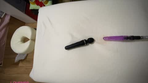 Ann  Serj online show from 01-22-25, 10:59