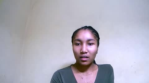 Snapshot of anni253864 chatting on 09-08-25, 02:27 anni253864 online show from 09-08-25, 02:27