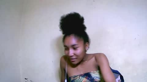 Snapshot of anni253864 chatting on 09-10-25, 12:32 anni253864 online show from 09-10-25, 12:32