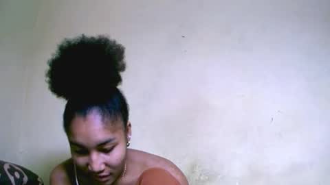 Snapshot of anni253864 chatting on 09-10-25, 12:38 anni253864 online show from 09-10-25, 12:38