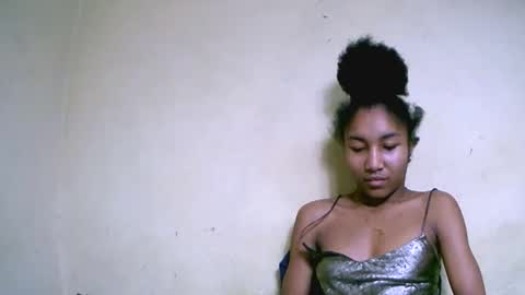 Snapshot of anni253864 chatting on 09-12-25, 06:24 anni253864 online show from 09-12-25, 06:24