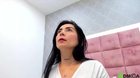 Snapshot of anni__love chatting on 02-23-25, 07:07 Anni online show from 02-23-25, 07:07