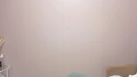 Anni online show from 11-26-25, 01:34