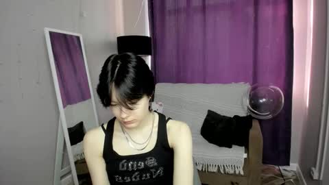 Anni online show from 03-16-26, 05:44