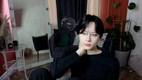 Anni online show from 03-21-26, 08:41