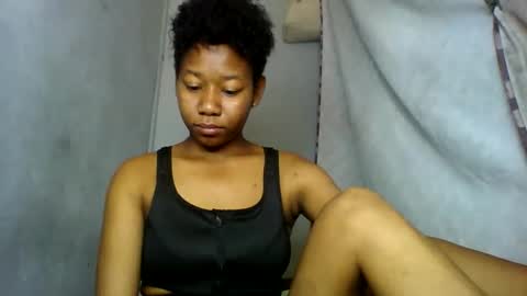 Snapshot of annick98 chatting on 02-15-26, 06:43 annick98 online show from 02-15-26, 06:43