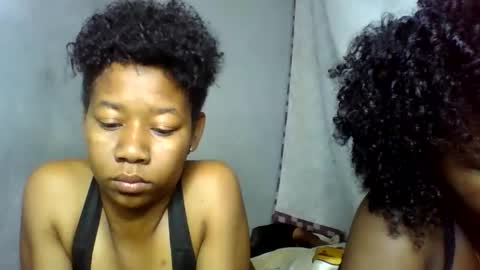 Snapshot of annick98 chatting on 02-15-26, 07:51 annick98 online show from 02-15-26, 07:51