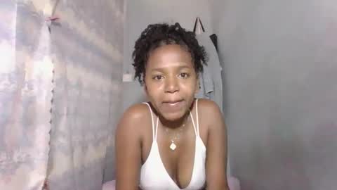 Snapshot of annick98 chatting on 03-07-26, 10:01 annick98 online show from 03-07-26, 10:01