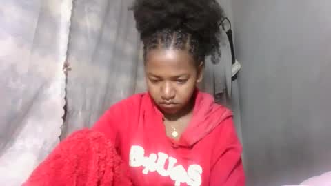 Snapshot of annick98 chatting on 03-15-26, 05:13 annick98 online show from 03-15-26, 05:13