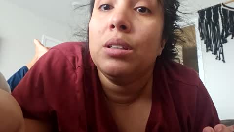 Annie23mal online show from 11-30-25, 05:39