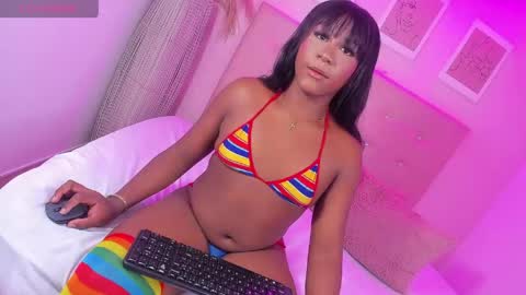 Snapshot of annie_dolce_ chatting on 04-13-26, 10:04 annie_dolce_ online show from 04-13-26, 10:04