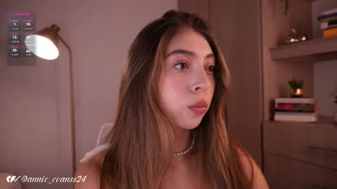 Annie Evans online show from 12-17-25, 11:22