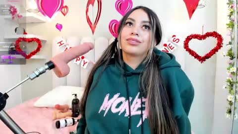   online show from 02-12-25, 03:29