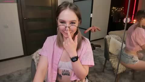 Snapshot of annie_leone chatting on 03-07-26, 06:49 Annie online show from 03-07-26, 06:49