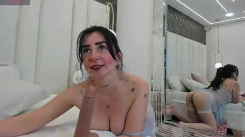 Snapshot of annie_loove_ chatting on 03-26-26, 01:38 im annie online show from 03-26-26, 01:38