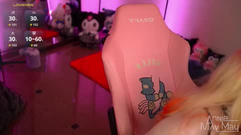 Annie May   online show from 10-06-25, 12:24