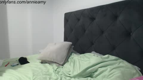 Annie online show from 12-08-24, 04:50