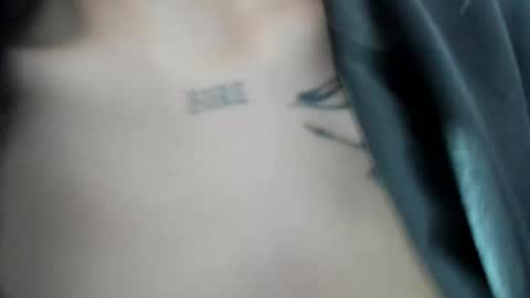 Annie And Leandro online show from 01-06-26, 08:12