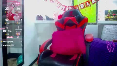 Anniee online show from 02-20-25, 03:52