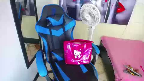 Anniee online show from 09-09-25, 02:05