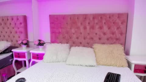 Annie  online show from 01-21-25, 08:00