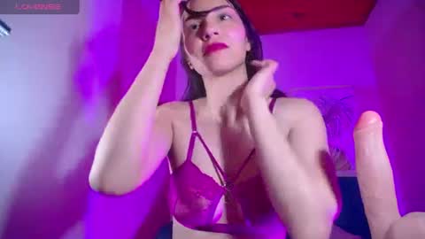 Annie online show from 03-12-25, 04:02