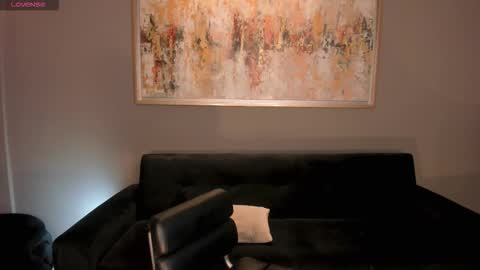 Annie Monroe online show from 11-22-25, 11:42