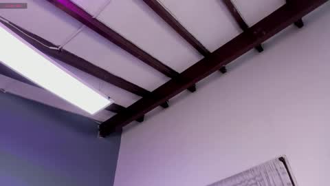 Annie online show from 11-24-25, 11:54